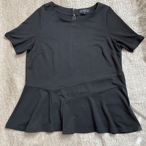 Women’s Fitted Flirty Blouse